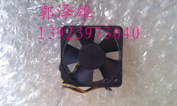

New original Sunon 3510 5V 1.0W KDE0535PFB1-8 35 * 35 * 10MM power, chassis fan