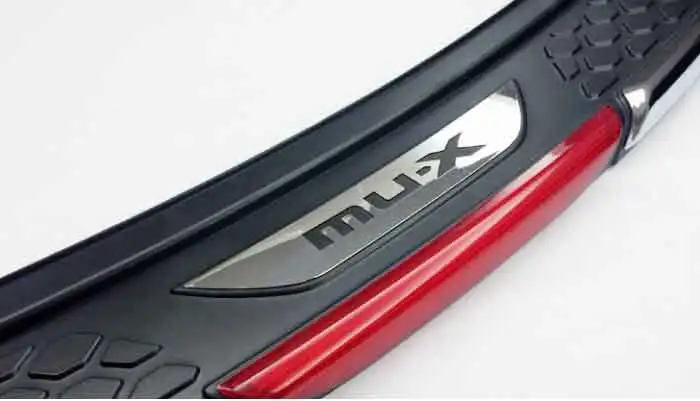 Для задней панели багажника Isuzu MUX|Тюнинговые молдинги| |