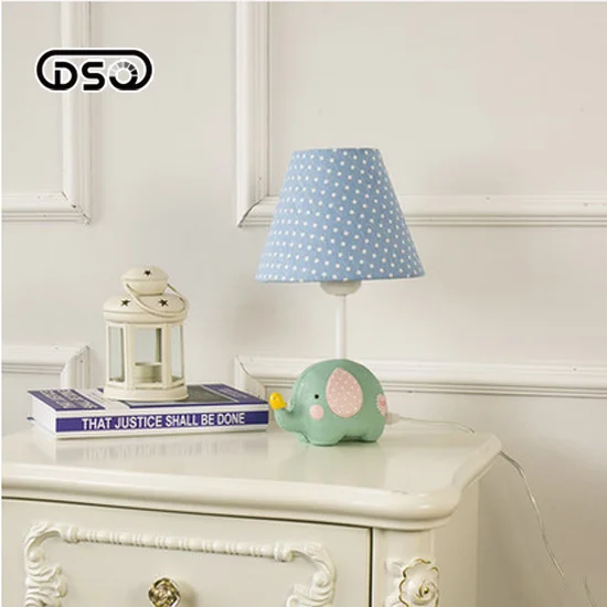 DSQ.Pastoral Nordic American Bedroom Bedside Lamp Children 's Table Cartoon Creative Little Elephant |