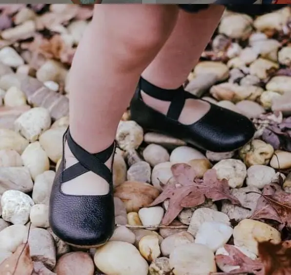 

Girls Ballet Flats Shoes Genuine Leather Baby Girls Princess Shoes Infant Toddler Crib First Walkers Soft Soled Anti-Slip Shoes