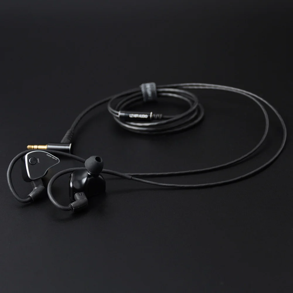 

LZ A6 In Ear Earphone 1DD+4BA+1 Piezoelectric Ceramics Drive Hybrid 6 Units HIFI IEM Earbud Replaceable Nozzle MMCX Detachable