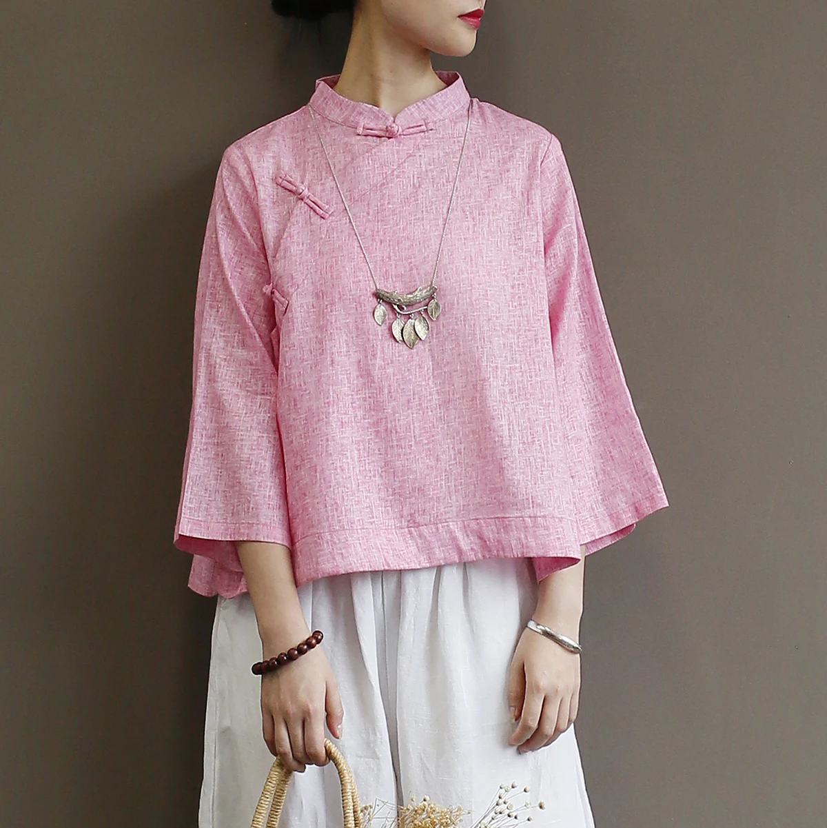 Блузка женская короткая свободного покроя в китайском стиле хлопково льняная