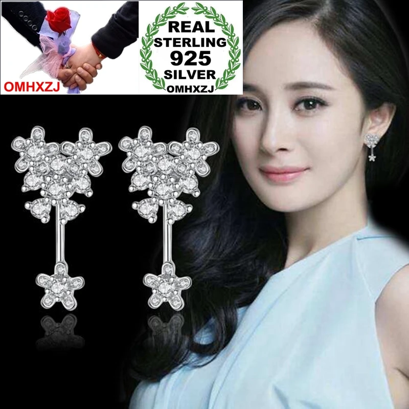 

Женские серьги-гвоздики из серебра 925 пробы с фианитом