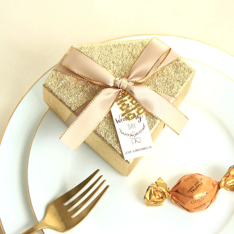 

Free shipping 30pcs ribbon diamond Golden gift box Engagement Wedding Birthday baby shower Guest Event party Candy Favor Box