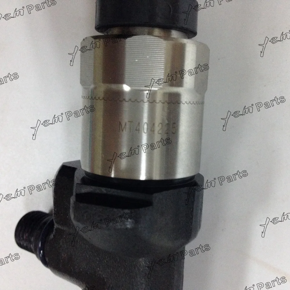 Топливные форсунки V3800 1J500-53051 для Kubota Diesel |
