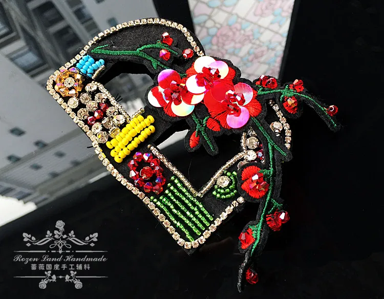 mini colour LETTERS Sequins beaded embroidery patch Applique Handmade cloth sticker FOR decoration DIY Brooch bag Parche | Дом и сад