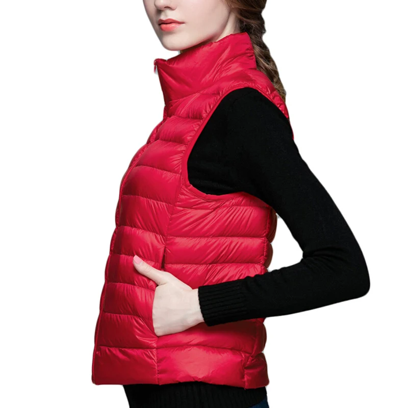 Новая осенне зимняя женская куртка без рукавов ультра легкий белый жилет на