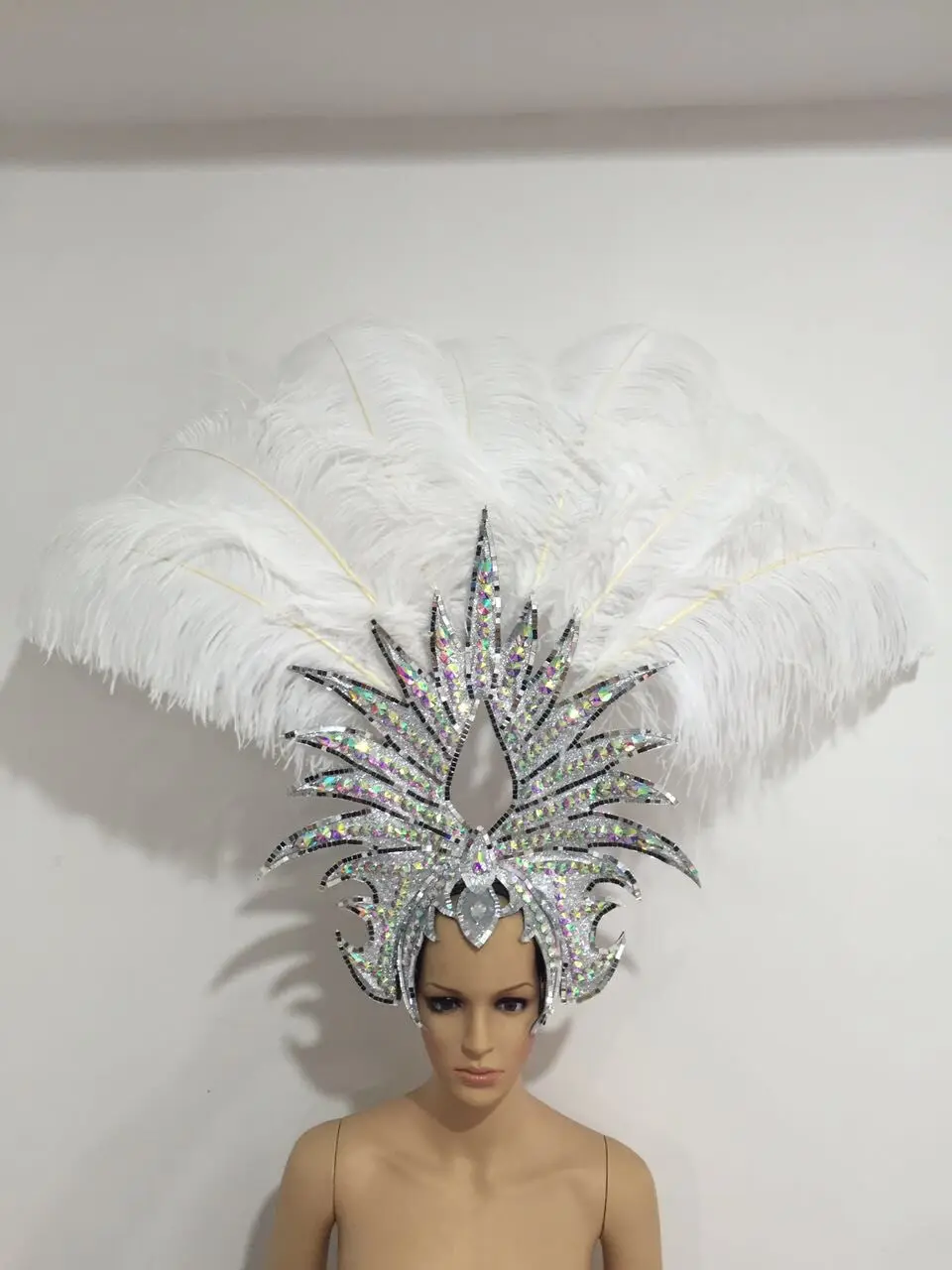White Lo spottacolo di danza copricapo di piume di accessori di abbigliamento La FESTA La Maschera IL Festival - Цвет: White