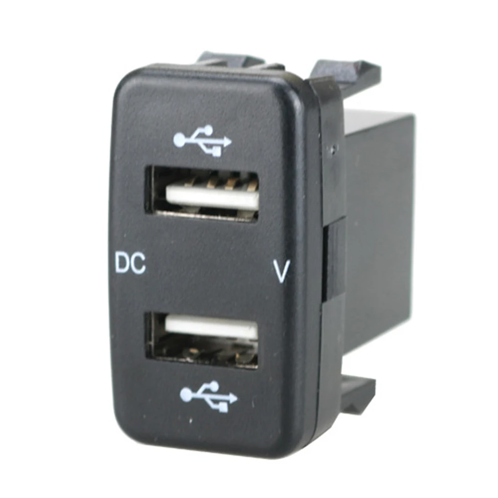 Автомобильное зарядное устройство с двумя USB портами 12 24 В|Кабели адаптеры и