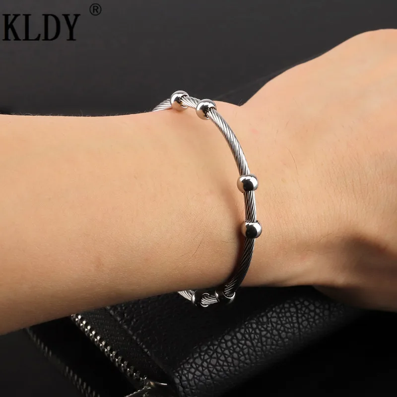 KLDY браслет из нержавеющей стали с золотыми манжетами регулируемый для мужчин и