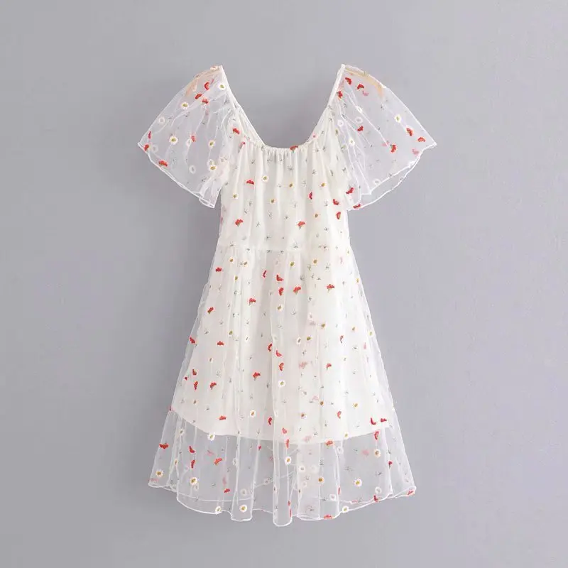 Платье с треугольным вырезом и вышивкой в европейском американском стиле AAZZ70-9384 |