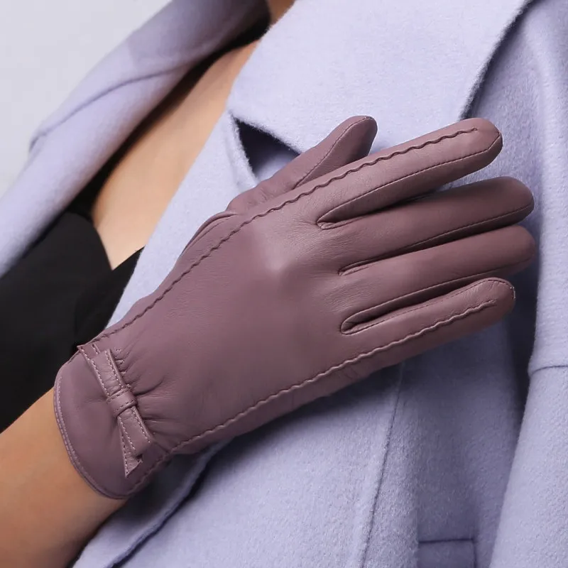 Light purple Короткие рукавицы из овечьей кожи с бантом; женские модные бархатные толстые теплые зимние кожаные перчатки для вождения; NW185-5 - Цвет: Light purple
