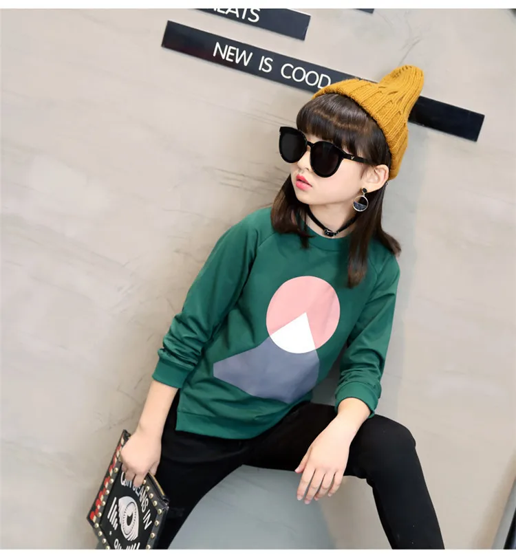 Новая детская одежда для отдыха трикотажный свитер футболка с геометрическим