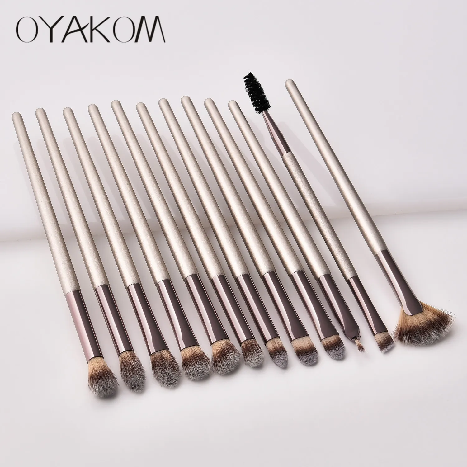 OYAKOM набор кистей для макияжа Косметическая кисть-карандаш Maquiagem мягкие синтетические волосы Румяна Тени для век Кисть для макияжа с кожаным чехлом