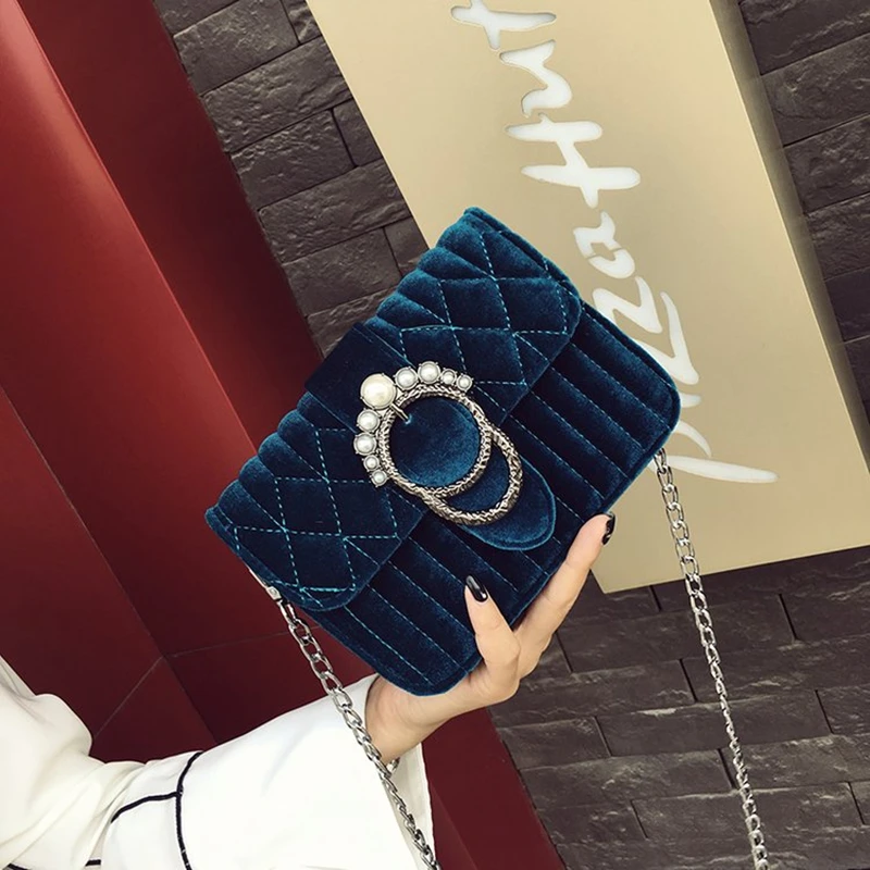 2017 небольшой бархатный Для женщин Курьерские сумки женские Сумки цепи на плечо