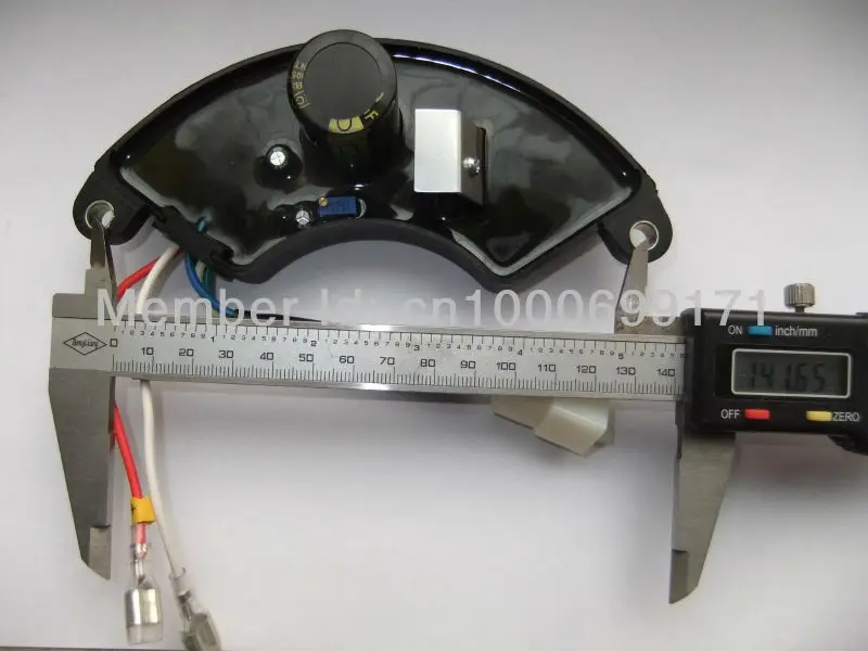 Tt12 Лихуа 5kw AVR Автоматический регулятор напряжения Трехфазная система бензиновый