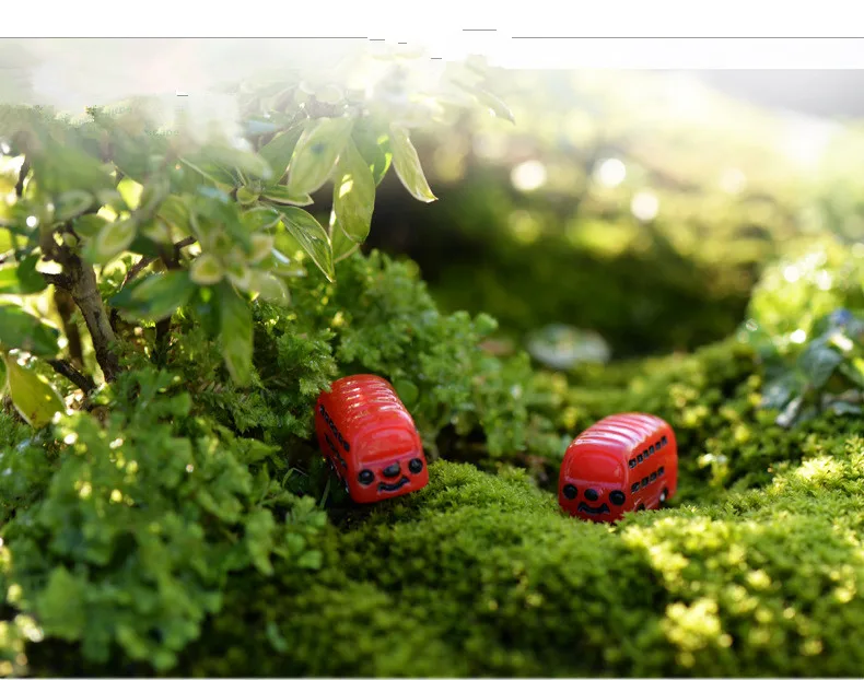 

2pcs/lot Bus Miniature Fairy Garden Home Houses Decoration Mini Craft Micro Landscaping Decor DIY Accessories Resin Craft KS 035