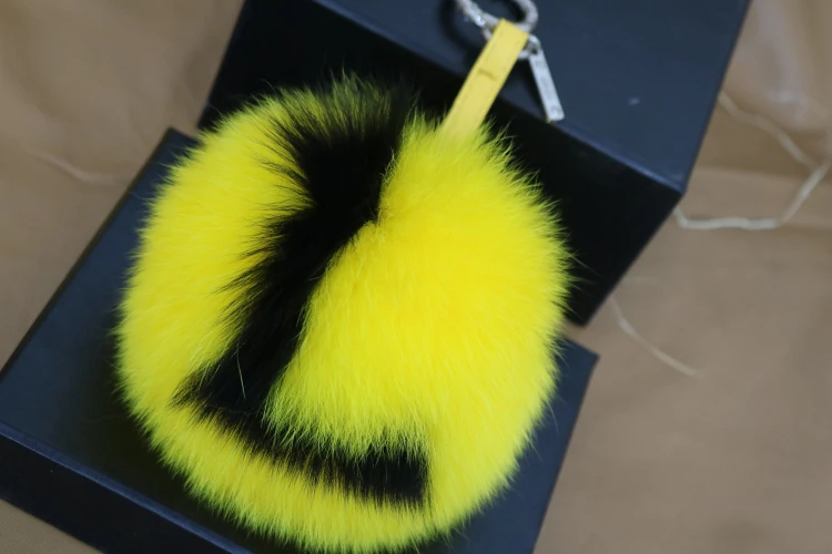 

2019 New Genuine Fox Fur Ball Keychain Bag Pendant Letter Real Fur Oversized Fur Ball Ornaments Hair Ornaments Hanging Ball