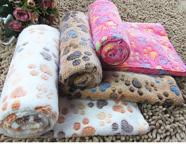 pawstrip Soft Coral Fleece Pet Dog Blanket Winter Small Dog Beds Paw Print Sleeping Warm Cat Bed