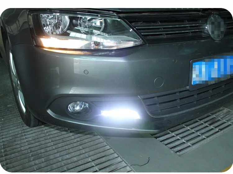 

eOsuns led drl daytime running light for Volkswagen Sagitar 2012