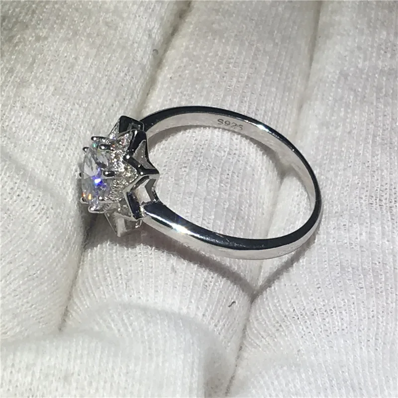 В форме цветка 100% Soild 925 Серебряное кольцо 2ct Сона 5A камень циркон обручальное для