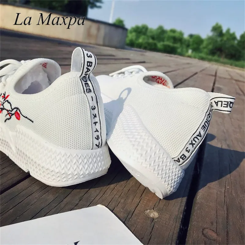 La MaxPa/сезон весна осень женские белые кружево с вышивкой кроссовки на платформе
