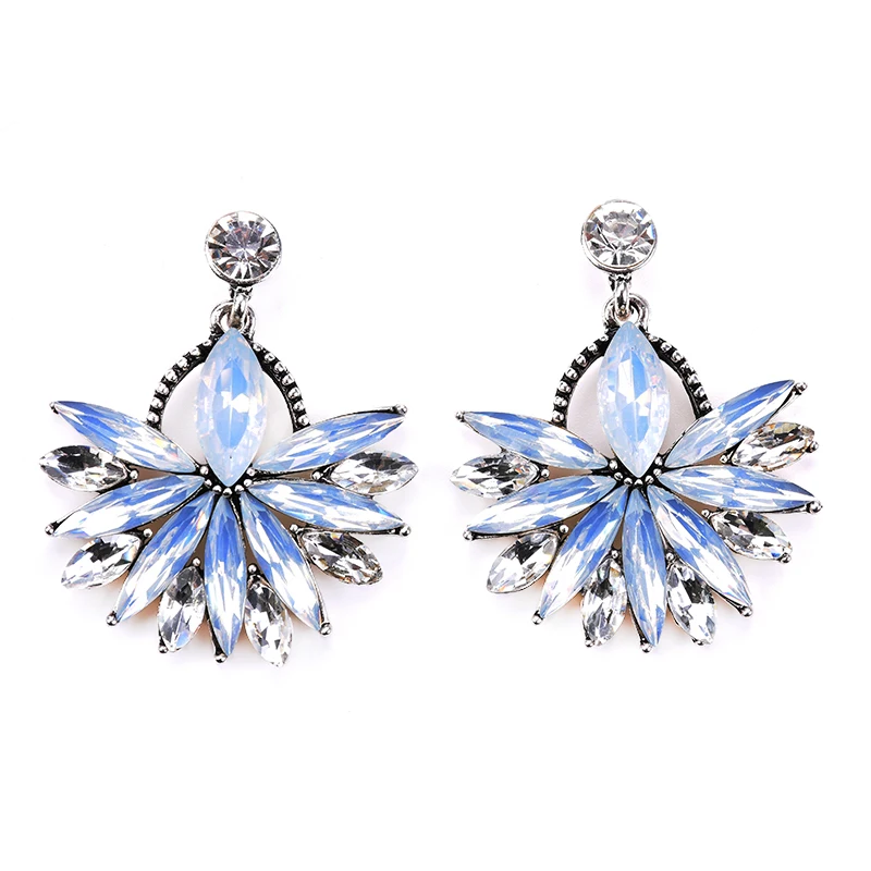 Серьги-гвоздики в винтажном стиле женские Эффектные серьги-гвоздики с подвеской