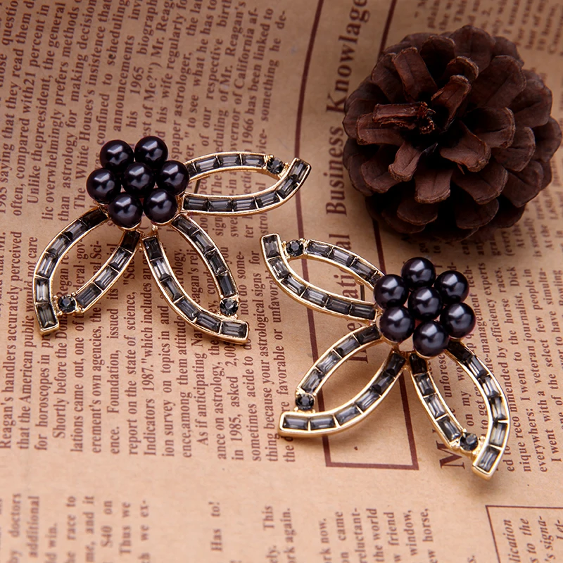 Серьги гвоздики с кристаллами 3 цвета|crystal stud earrings|fashion earringsstud earrings |