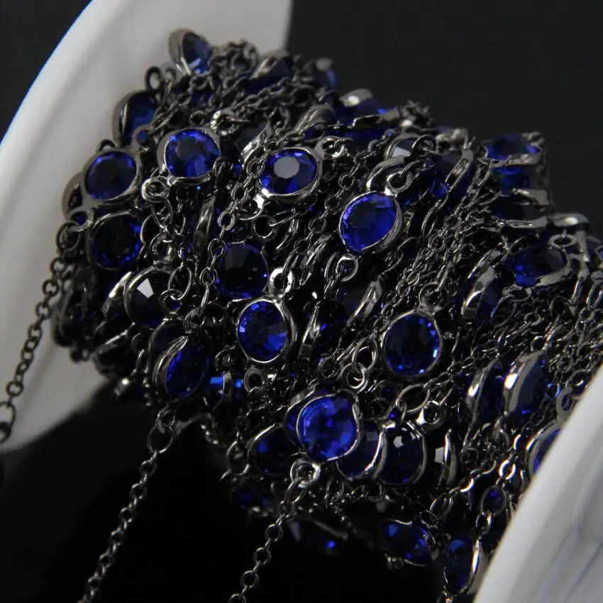 Цепочка из голубого стекла с гранеными кристаллами 6 мм | Украшения и аксессуары