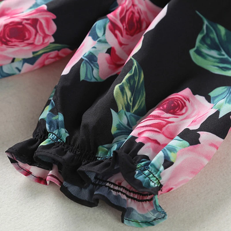 Женское Короткое платье трапециевидной формы с принтом роз оборками и вырезом