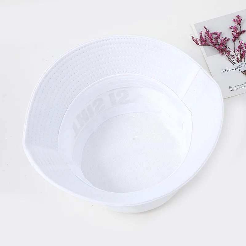 Это мужская шляпа с леопардовым принтом Панама Женская коричневая леопардовая