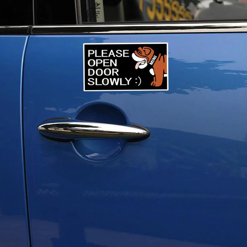 Светоотражающая наклейка для напоминания автомобиля медленно закройте дверь