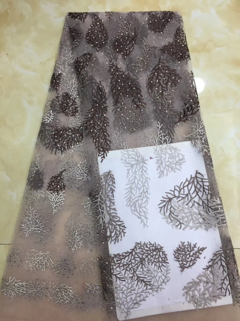

Beautiful Nigerian French Lace Fabrics 2019 New African Tulle Lace Fabric High Quality African Lace Wedding Fabric