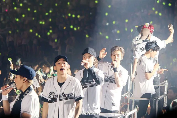 Новинка EXO Planet #3 kpop exo chanyeol sehun xiumin baekhyun летняя футболка женская k pop Футболка harajuku