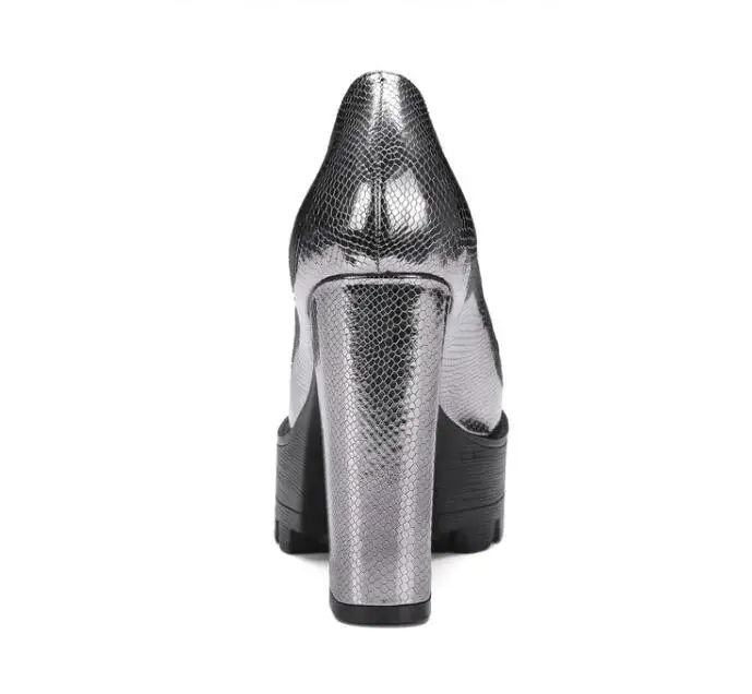 Модная уличная женская обувь цвет золотистый серебристый металлический