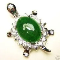 Натуральный зеленый драгоценный камень каменный крест кулон состоящий из