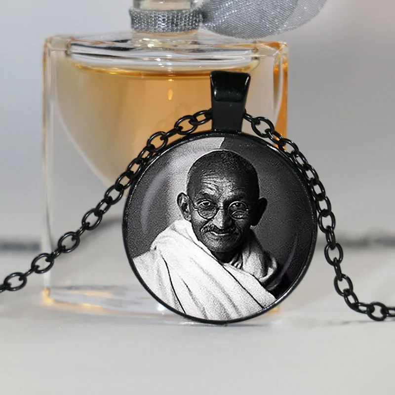 Кулон Mahatma Gandhi. Ожерелье с индийским движением за независимость. Философия