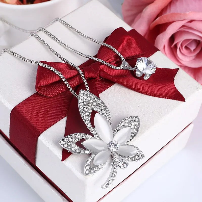 Женское длинное ожерелье с опалом серебряным покрытием и натуральным кристаллом