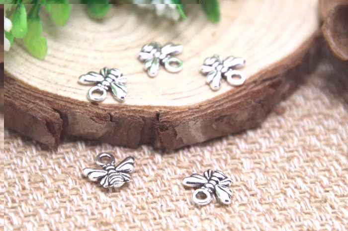 

60pcs--Bee charms, Antique Tibetan silver Lovely Bee Honeybee Charm Pendant 11x10mm