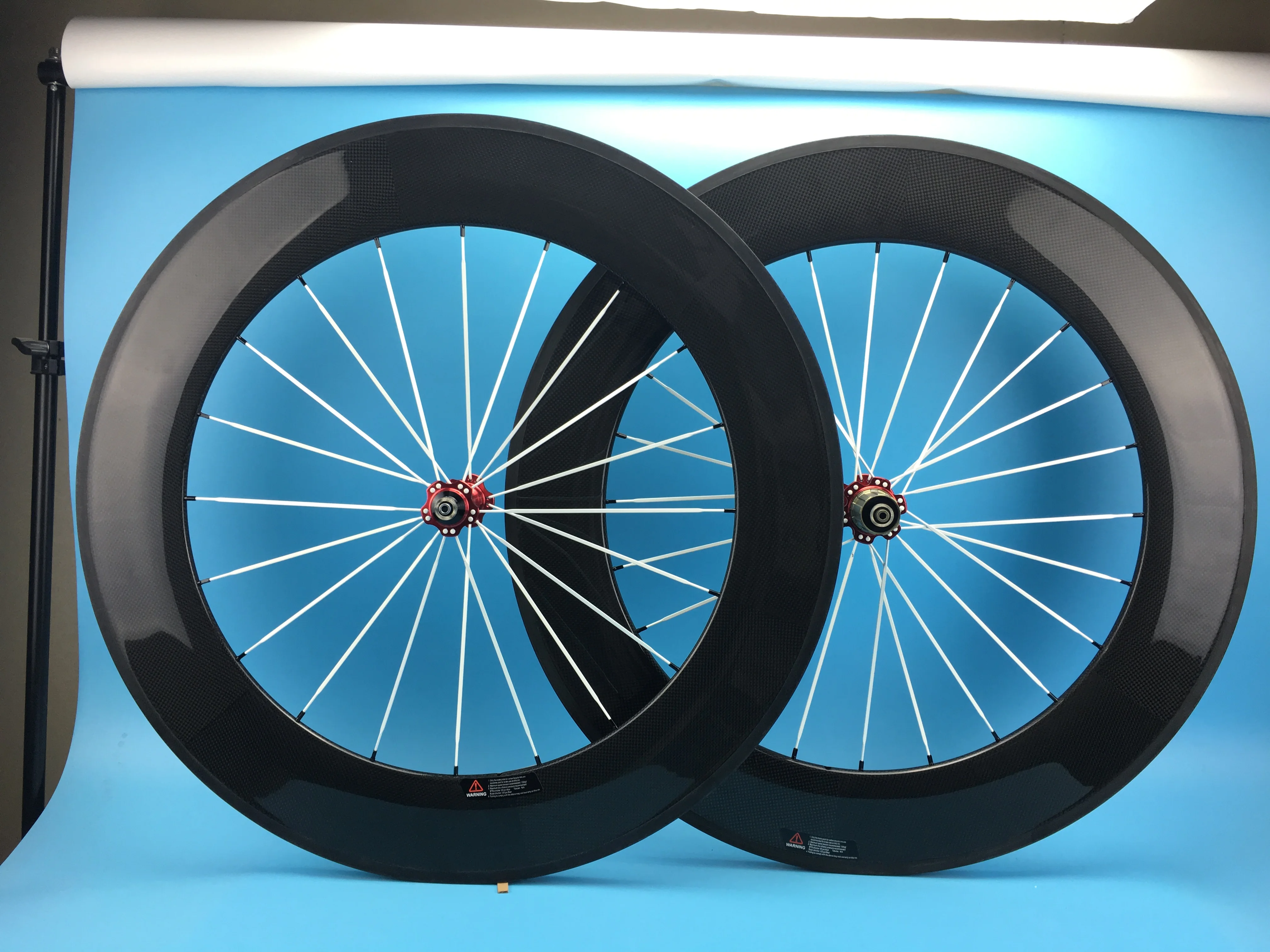 88 мм полностью углеродистая колесная установка Powerway R13 красная Передняя 20