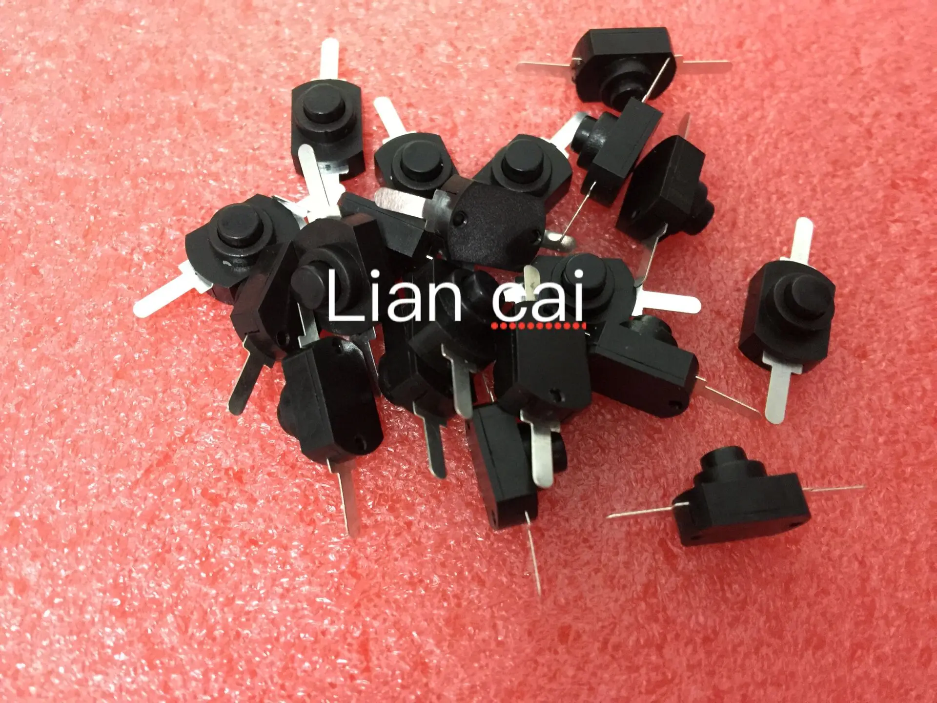 100 шт. кнопочный переключатель для фонарь онаря 30 В 1 А|flashlight switch|electrical mini switchswitches