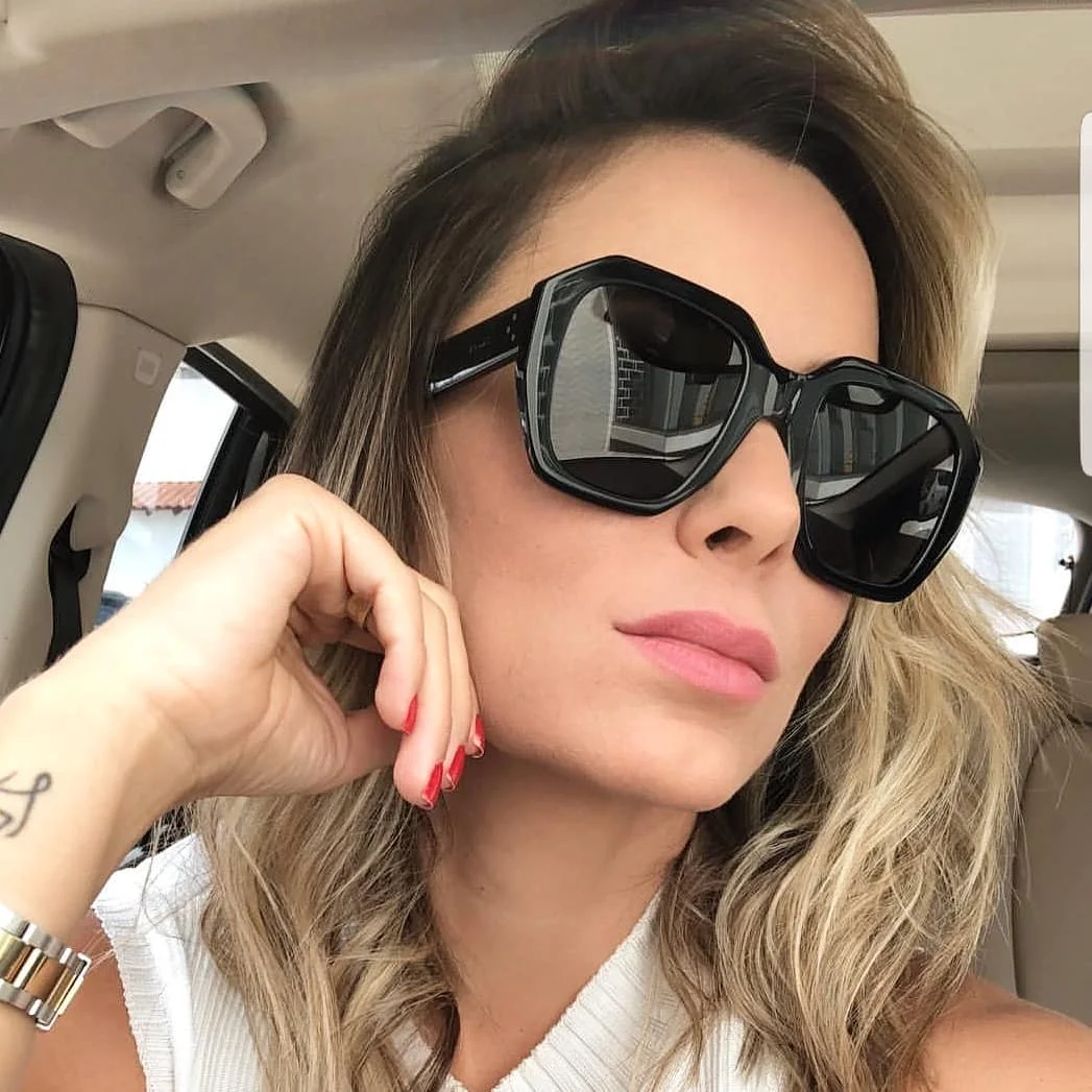 Солнцезащитные очки с заклепками UV400 женские роскошные брендовые дизайнерские