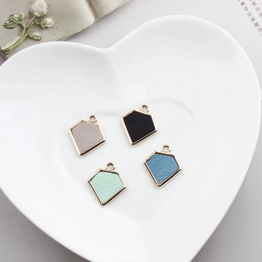 Новые Красочные треугольные кожаные украшения сплав золотой тон Мультфильм