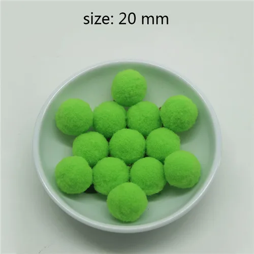 color 08 light green 80 шт. 20 мм розовый красный белый синий фиолетовый желтый черный помпоны плюшевый шар DIY ремесла свадебная одежда украшения одежды аксессуары - Цвет: color 08 light green