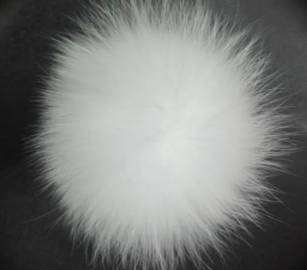 white fox fur pom Зимние натуральный мех помпон из меха енота; модная обувь; лисий мех; балабоны для теплые вязаные шапочки Skullies шапки Шапки и сумки брелок - Цвет: white fox fur pom