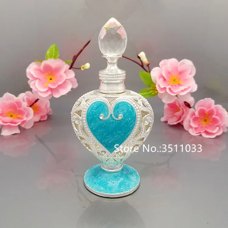 Стеклянный металлический флакон с гравировкой в форме сердца 12 мл | Красота и