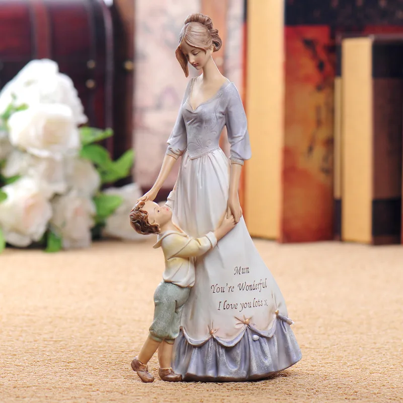 

European Resin Decor Retro Characters Warm Mother And Child Crafts Living Room Wine Cabinet Decor Full Moon Gift M1953