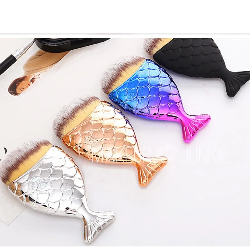 1pc MAKEUP JUNKIE Mermaid Foundation Brush Chameleon Tale Makeup Tools | Красота и здоровье