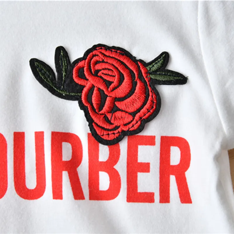 Детский летний спортивный костюм из 2 предметов белая футболка и джинсовые шорты