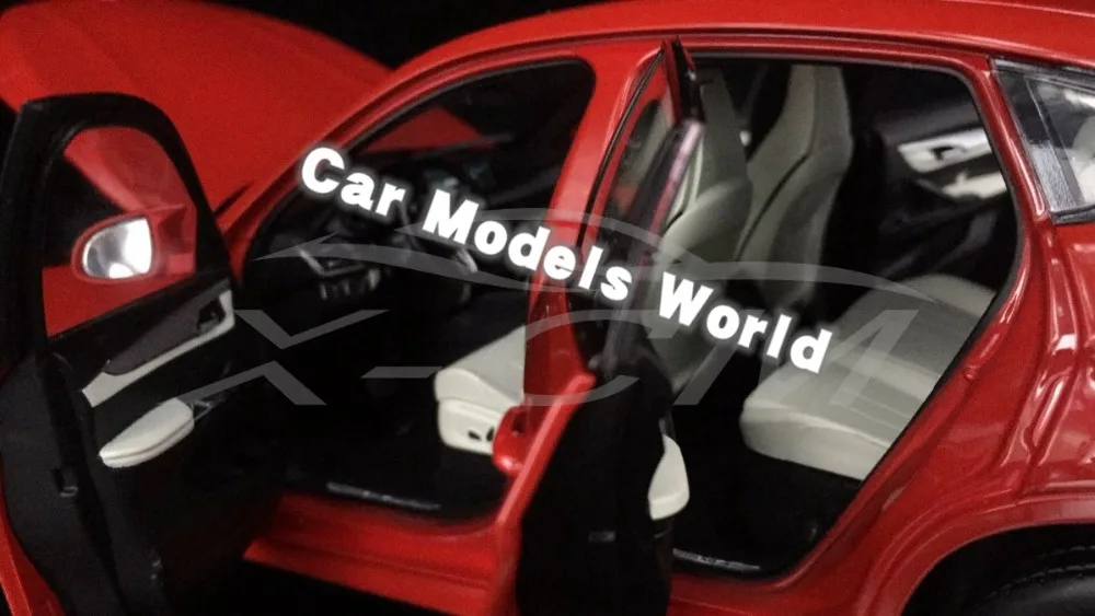 Литая под давлением модель автомобиля для X6M 1:18 (красный) + маленький